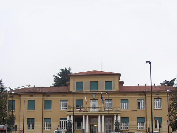 tinteggiatura facciata e tinteggiature interne Ospedale Bellaria